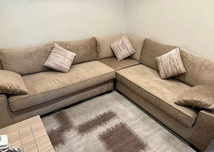 Primotel Suites As Salamah